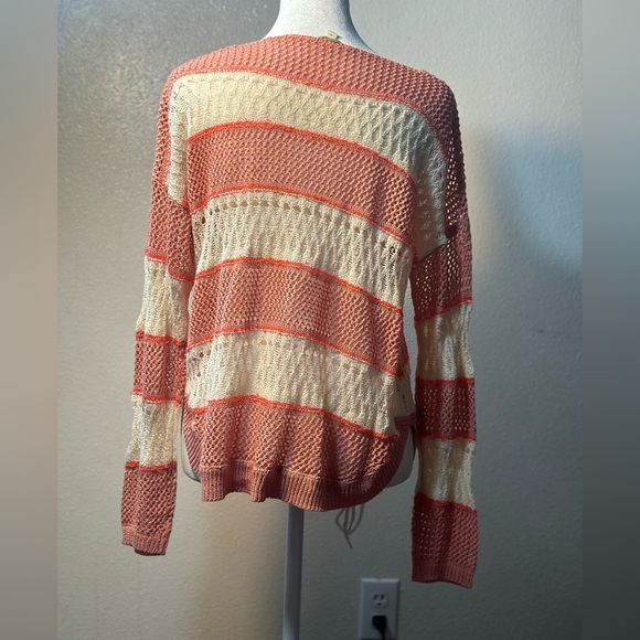 Gianni Bini Knit sheer Coral & white stripped Sweater women Size Medium - Picture 3 of 13
